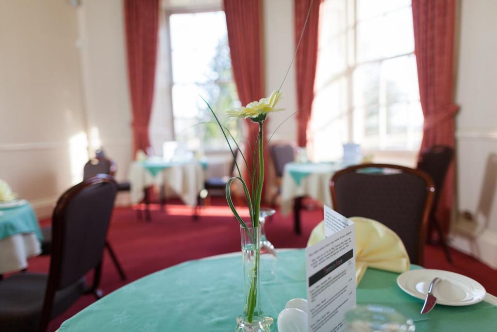 Woodland House Hotel Dumfries Ngoại thất bức ảnh