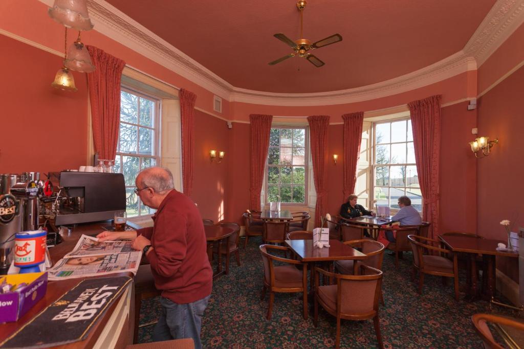 Woodland House Hotel Dumfries Ngoại thất bức ảnh
